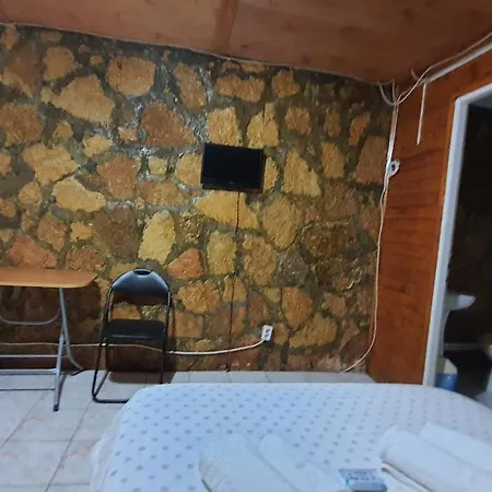 Homestay Labirint Chateau *