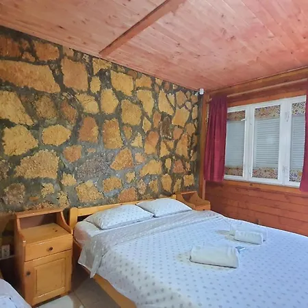 Labirint Chateau Homestay Vama Veche